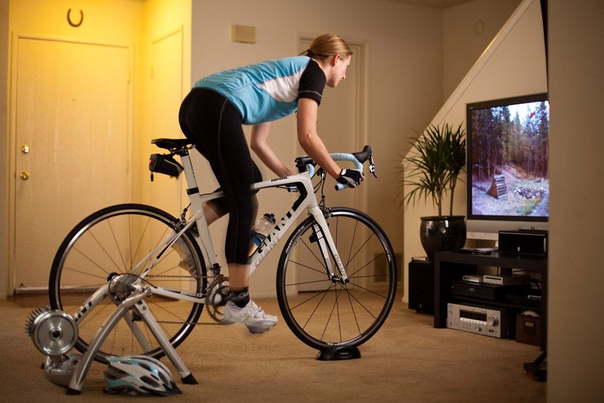 Entrenamiento en Rodillo: Sacando el Máximo Partido a tu Sesión de Ciclismo Indoor